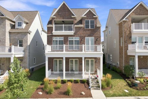7 Carolina Ave, Oakmont, PA, 15139-2211 | Card Image