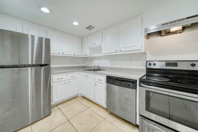 122 - 1805 Sans Souci Blvd, Condo with 1 bedrooms, 1 bathrooms and null parking in North Miami FL | Image 2