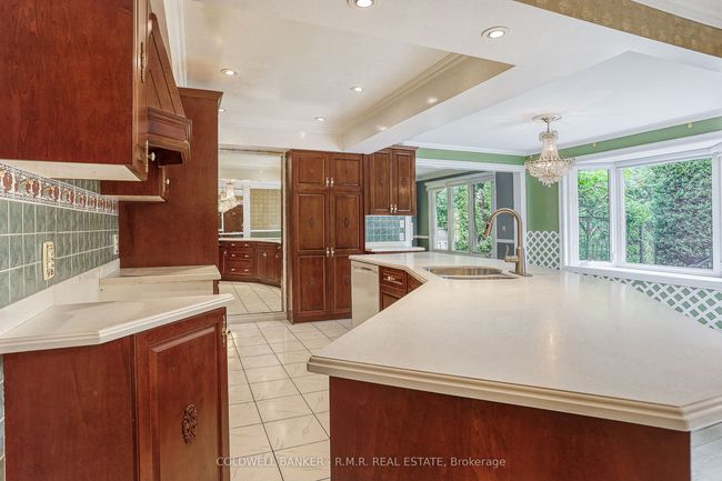 535 Peggoty Cir, House other with 3 bedrooms, 3 bathrooms and 4 parking in Oshawa ON | Image 12