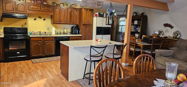 141 Clyde Ellis Dr, House other with 3 bedrooms, 2 bathrooms and null parking in Pennington Gap VA | Image 6