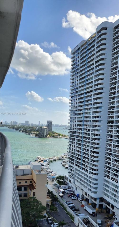 2010-1750 N Bayshore Dr, Miami, FL, 33132-3203 | Card Image