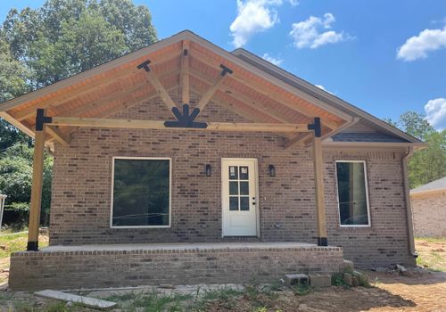 1805 H F Henson Dr, Wynne, AR, 72396-4018 | Card Image