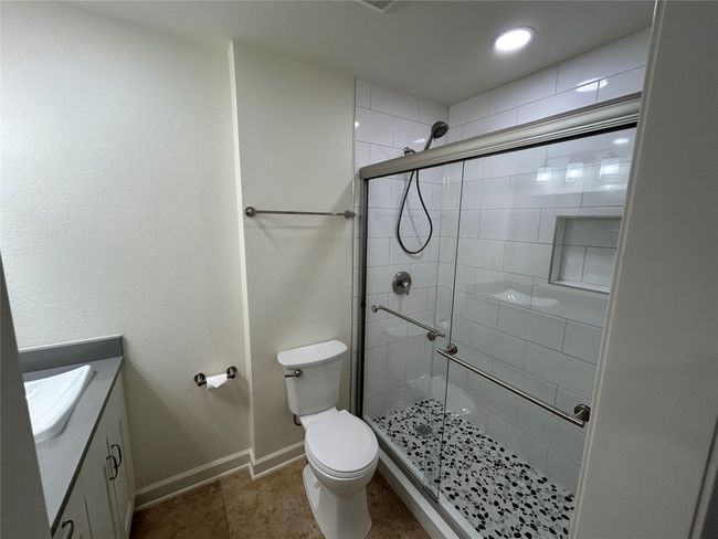 Full bath #1 | Image 6