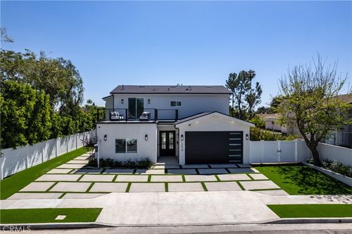 13418 Crowley St, Panorama City, CA, 91402-4007 | Card Image