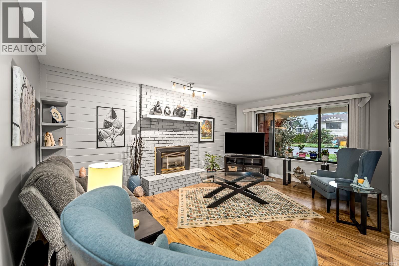 Residential in Comox 2