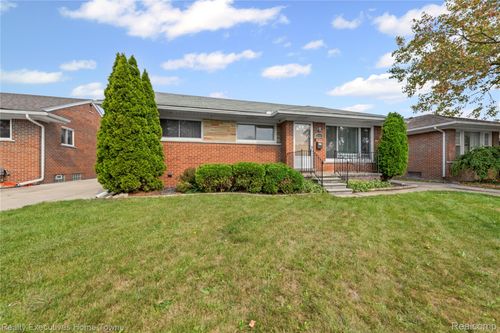 22725 Amherst St, Saint Clair Shores, MI, 48081-2546 | Card Image