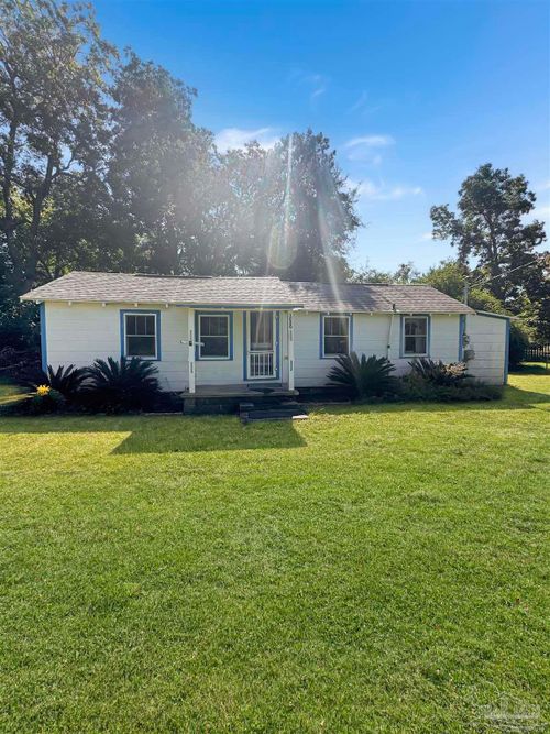 3020 Woodbury Cir, Cantonment, FL, 32533-1418 | Card Image