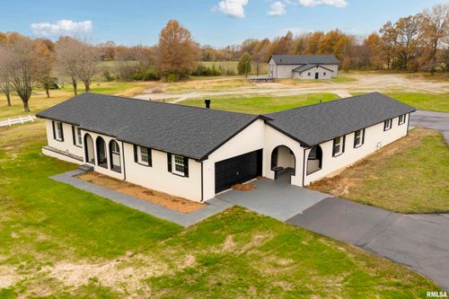 7837 State Highway 37, Benton, IL, 62812-6601 | Card Image