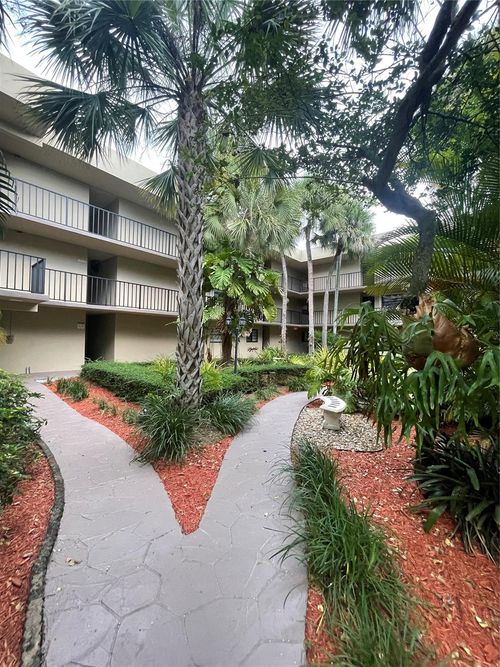 apt-218-10855 Sw 112th Ave, Miami, FL, 33176-3295 | Card Image