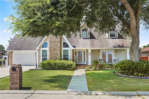 3632 Lake Lynn Dr, Gretna, LA, 70056-8333 | Card Image
