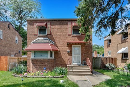 526 Bohland Ave, Bellwood, IL, 60104-1834 | Card Image