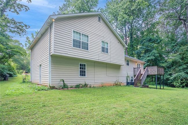 2140 Deer Trl, House other with 3 bedrooms, 2 bathrooms and 4 parking in Suwanee GA | Image 35