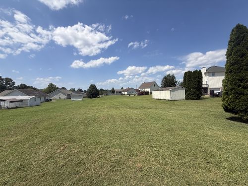 3382 Summerfield Dr, Clarksville, TN, 37042-4646 | Card Image