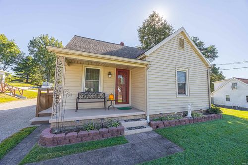 211 S Main Street, Huntingburg, IN, 47542 | Card Image