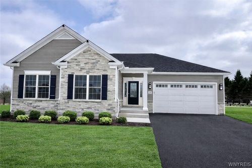 7290 Woodhaven Dr, Lockport, NY, 14094-6269 | Card Image