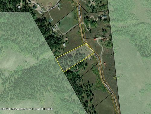 8355 S Fall Creek Rd, Wilson, WY, 83014 | Card Image