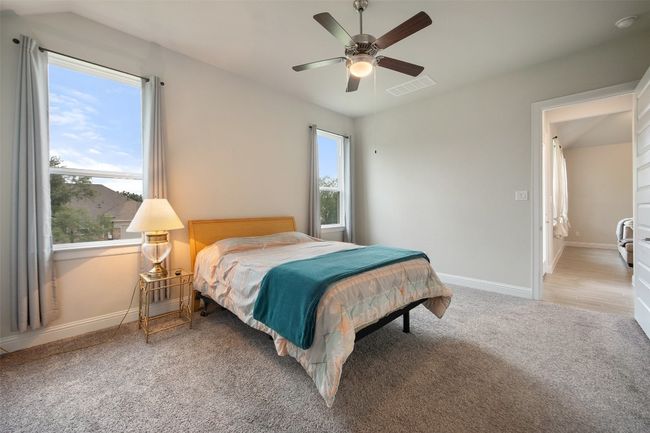 127 Buteo St, House other with 4 bedrooms, 3 bathrooms and 2 parking in Cedar Creek TX | Image 9