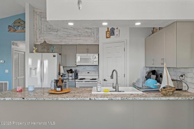 4046 Casa Ct, House other with 4 bedrooms, 2 bathrooms and null parking in Hernando Beach FL | Image 13