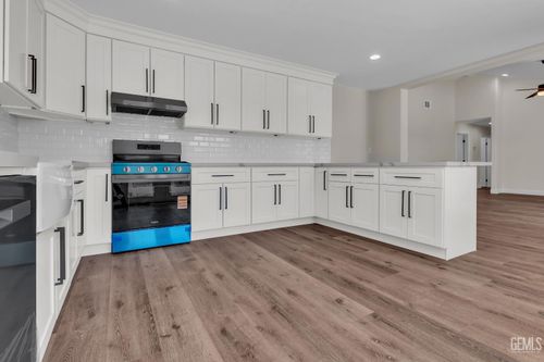 12524 Chanute St, Pacoima, CA, 91331 | Card Image