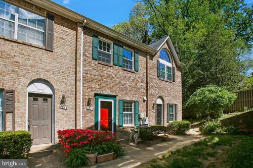 4854 10th St S, ARLINGTON, VA, 22204-3287 | Card Image