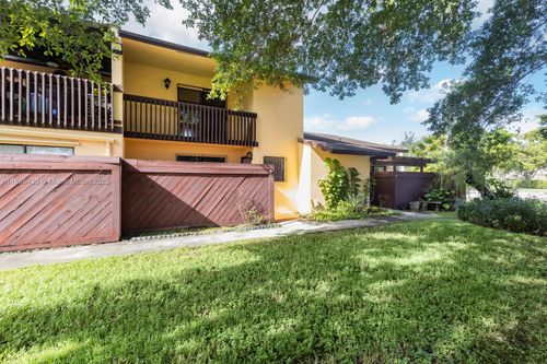 3b-6651 Sw 137th Ct, Miami, FL, 33183-2272 | Card Image