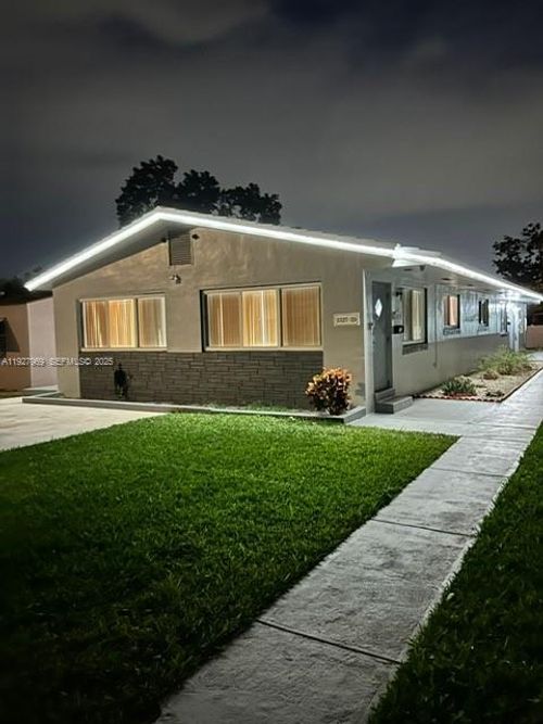 a-2325 Taft St, Hollywood, FL, 33020-2642 | Card Image