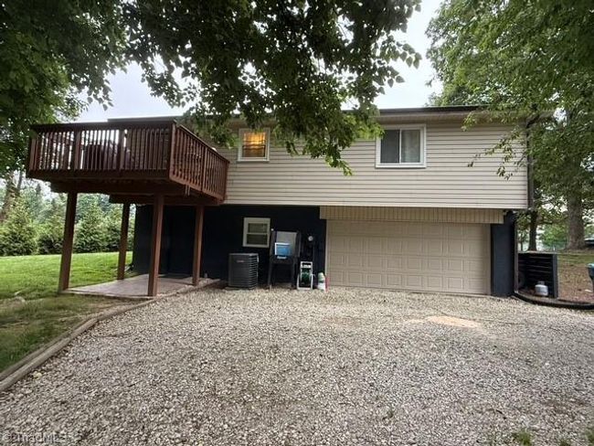 Nice 2 Car Garage | Image 27