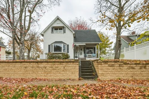 509 Spring Street, Eau Claire, WI, 54703 | Card Image