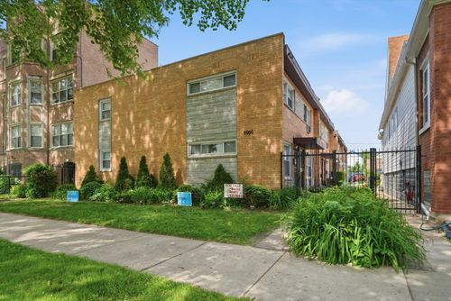 i-6950 Cregier Ave, Chicago, IL, 60649-1427 | Card Image