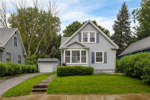 95 Akron St, Rochester, NY, 14609-7617 | Card Image