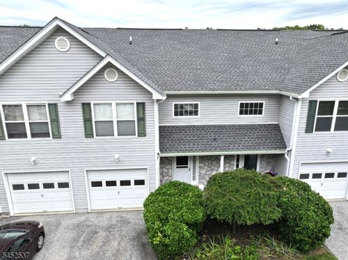3 Druid Ln, Hamburg, NJ, 07419-9720 | Card Image