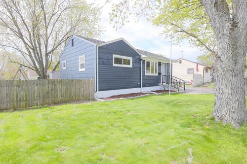 1733 Ballentine St, Waukegan, IL, 60087-3039 | Card Image