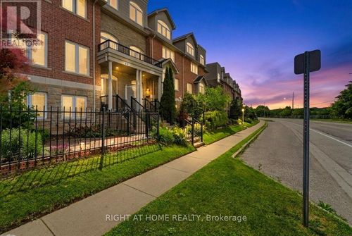 65 Wellington S, Cambridge, ON, N1R8N4 | Card Image