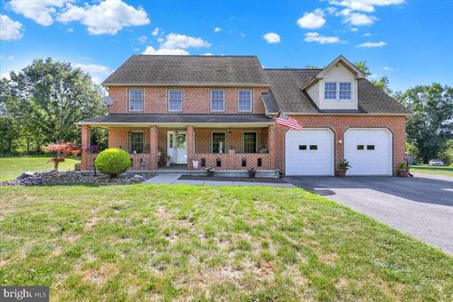 2051 Old Lancaster Pike, SINKING SPRING, PA, 19608-9274 | Card Image