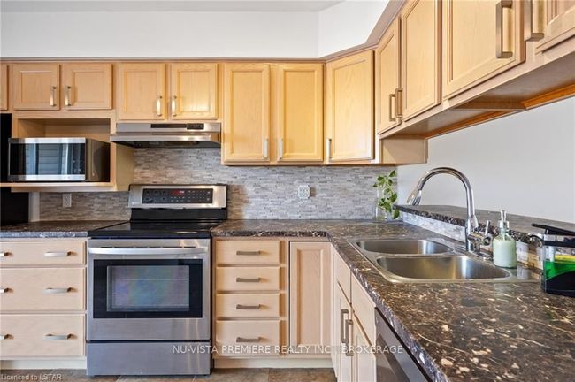 2812 Southridge St, House other with 4 bedrooms, 0 bathrooms and 2 parking in Windsor ON | Image 8