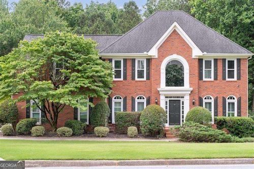 9310 Chapelwood Dr, Alpharetta, GA, 30022-6178 | Card Image