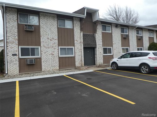 4-7482 Woodview St, Westland, MI, 48185-5921 | Card Image