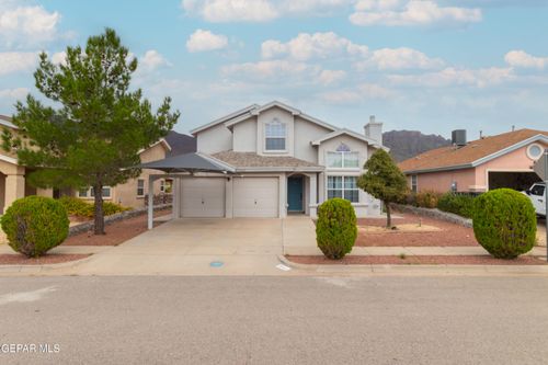 1544 Cherokee Ridge Dr, El Paso, TX, 79912-8132 | Card Image