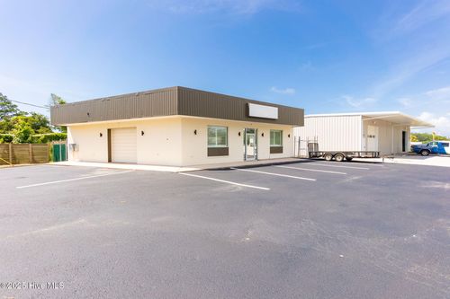 3073 Highway 24, Newport, NC, 28570-5084 | Card Image