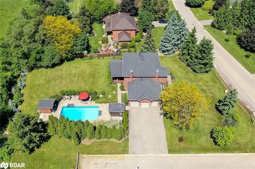 17 Oak Ridge Dr, Glen Williams, ON, L7G5G6 | Card Image