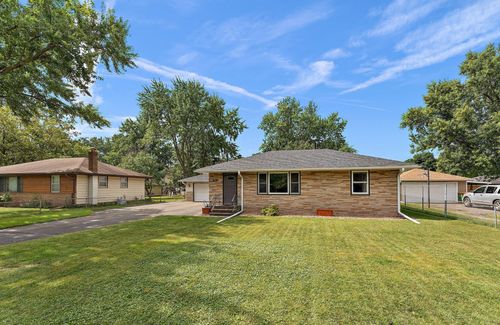 5061 Long Lake Rd, Mounds View, MN, 55112-4858 | Card Image