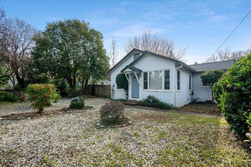 409 Smile Pl, Redding, CA, 96001-3638 | Card Image