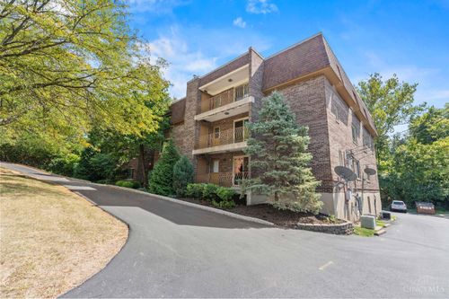 3563 Amberacres Dr, Cincinnati, OH, 45237-2546 | Card Image