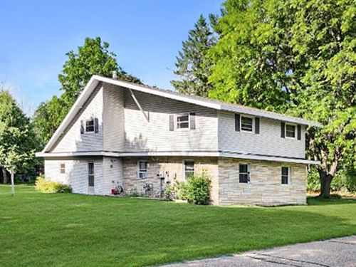 127 S 3rd Ave, PLAINFIELD, WI, 54966 | Card Image