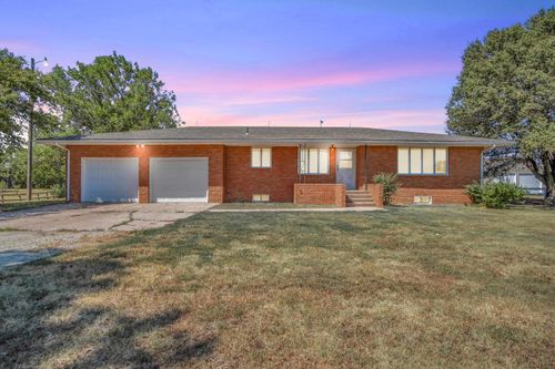 5724 Nw 12, Newton, KS, 67114 | Card Image