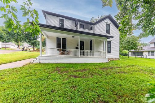 601 Poplar St, Wamego, KS, 66547-1423 | Card Image