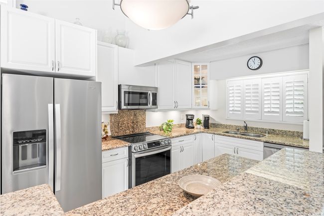 92 - 44-3612 Nilu St, Condo with 3 bedrooms, 2 bathrooms and 2 parking in Kaneohe HI | Image 4