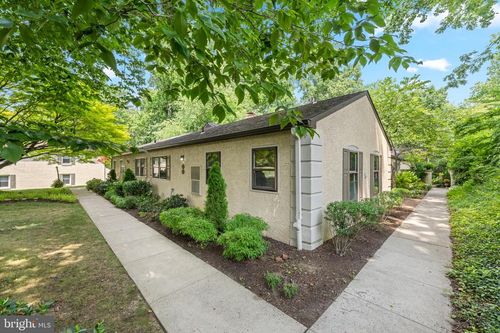 21 Summit Dr, BRYN MAWR, PA, 19010-2216 | Card Image