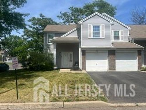 103 Lawrence Ln, New Brunswick, NJ, 08901-3905 | Card Image