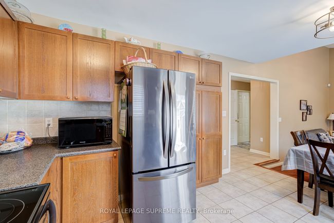 433 Trudeau Dr, House other with 3 bedrooms, 3 bathrooms and 2 parking in Milton ON | Image 16